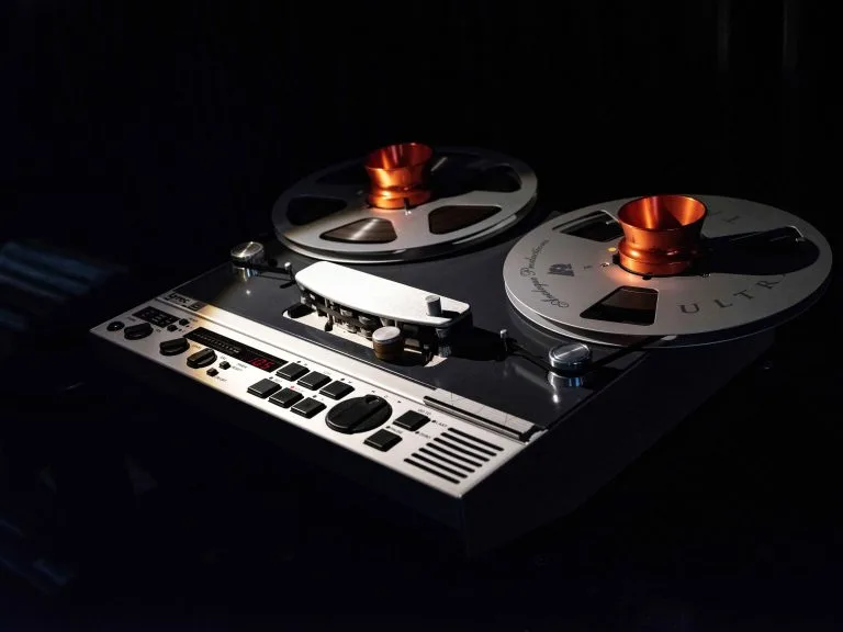 Uncover the Hidden Truth: Exploring the Power of Forensic Audio Enhancement and Clarification 6 ingo schulz mwWZTLr9Tcg unsplash min 1